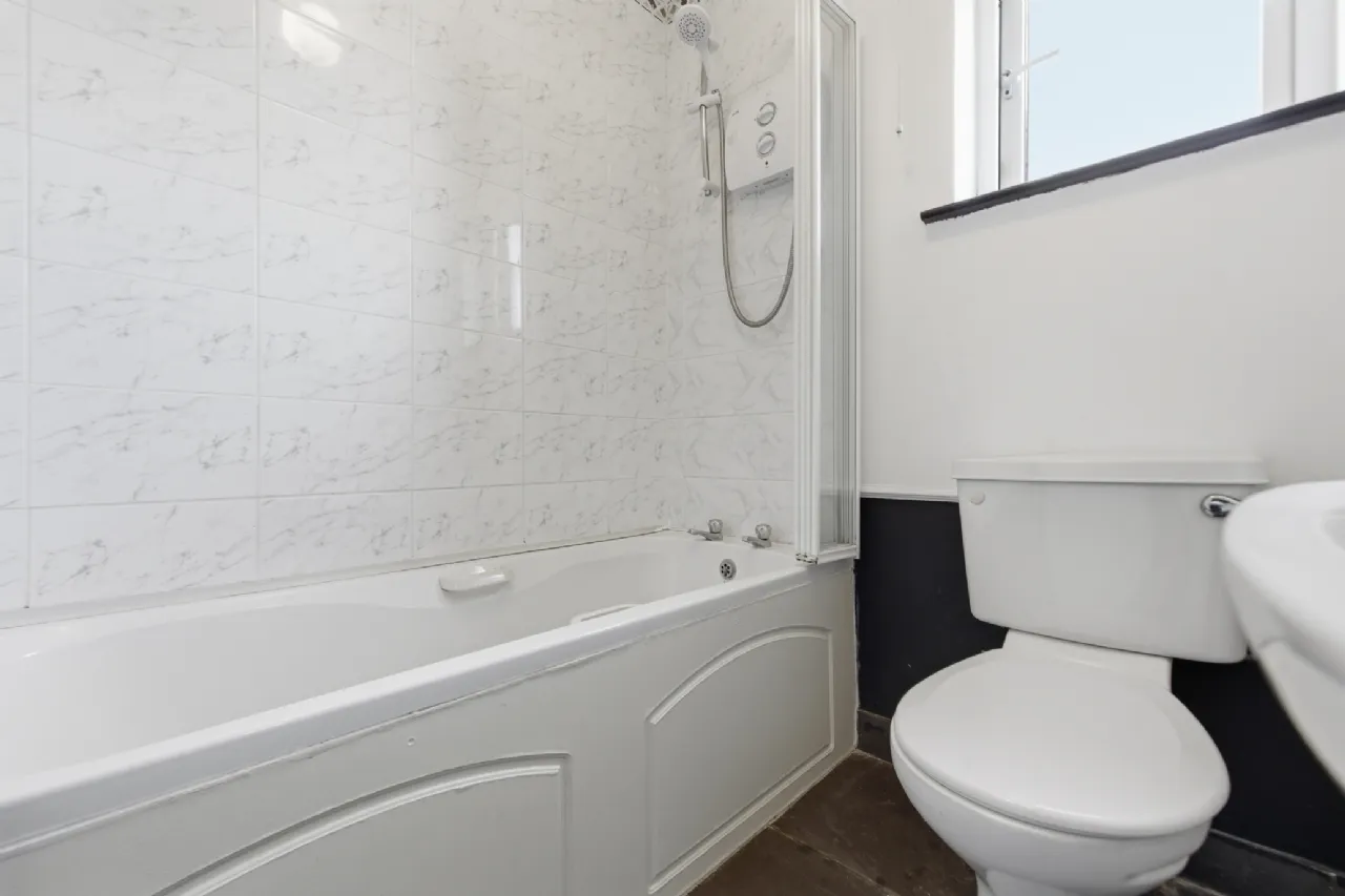 Photo of 18 Ashgrove Lawn, Clonmel, Co. Tipperary, E91 P684