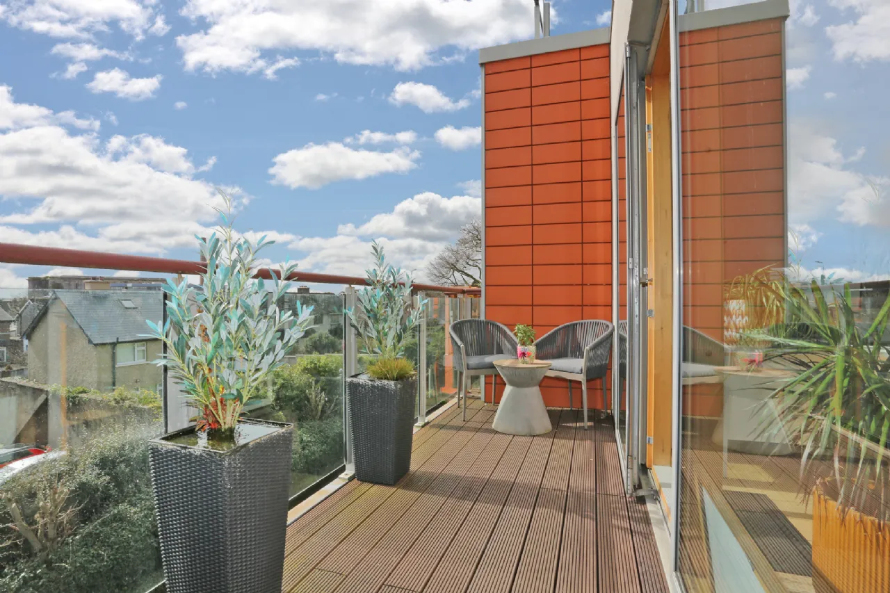 Photo of 69 The Sarsfield, The Strand, Limerick, V94 D4V9