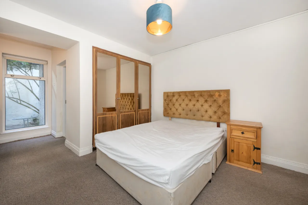 Photo of Apt 1, Lee View House, 13 Father Mathew Quay, Cork, T12 W309