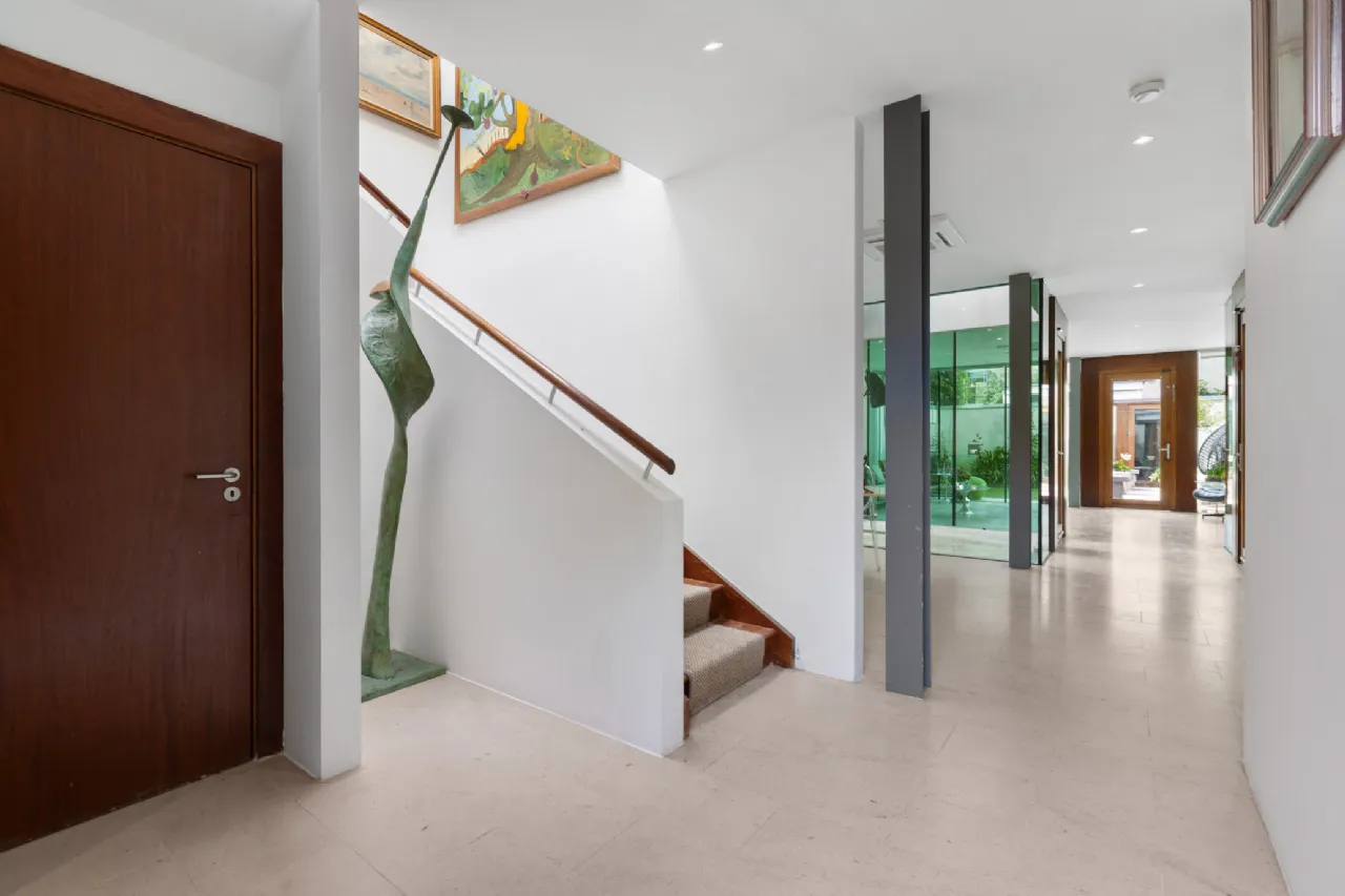 Photo of 44 Raglan Lane, Ballsbridge, Dublin 4, D04 Y7Y3