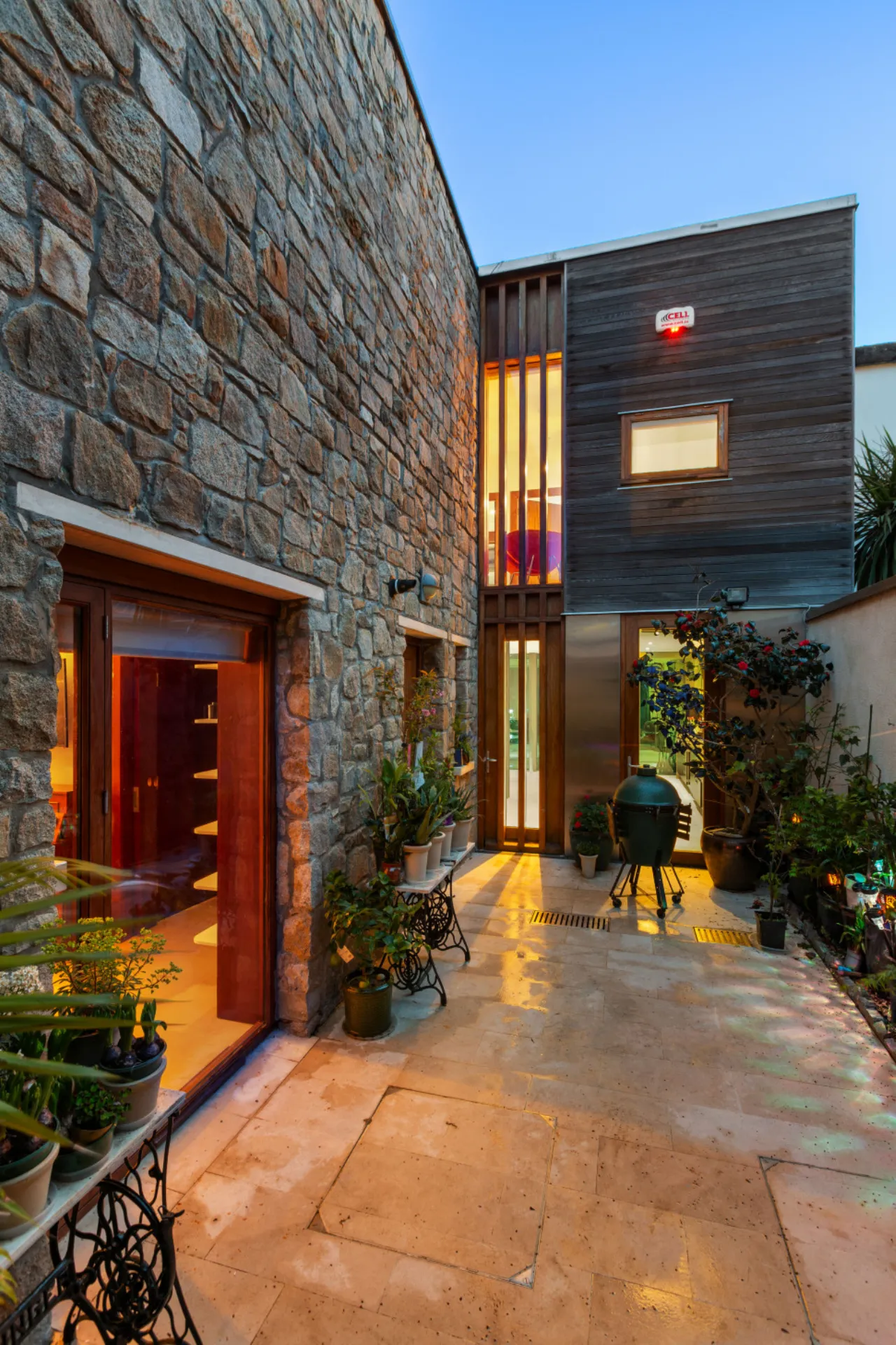 Photo of 44 Raglan Lane, Ballsbridge, Dublin 4, D04 Y7Y3