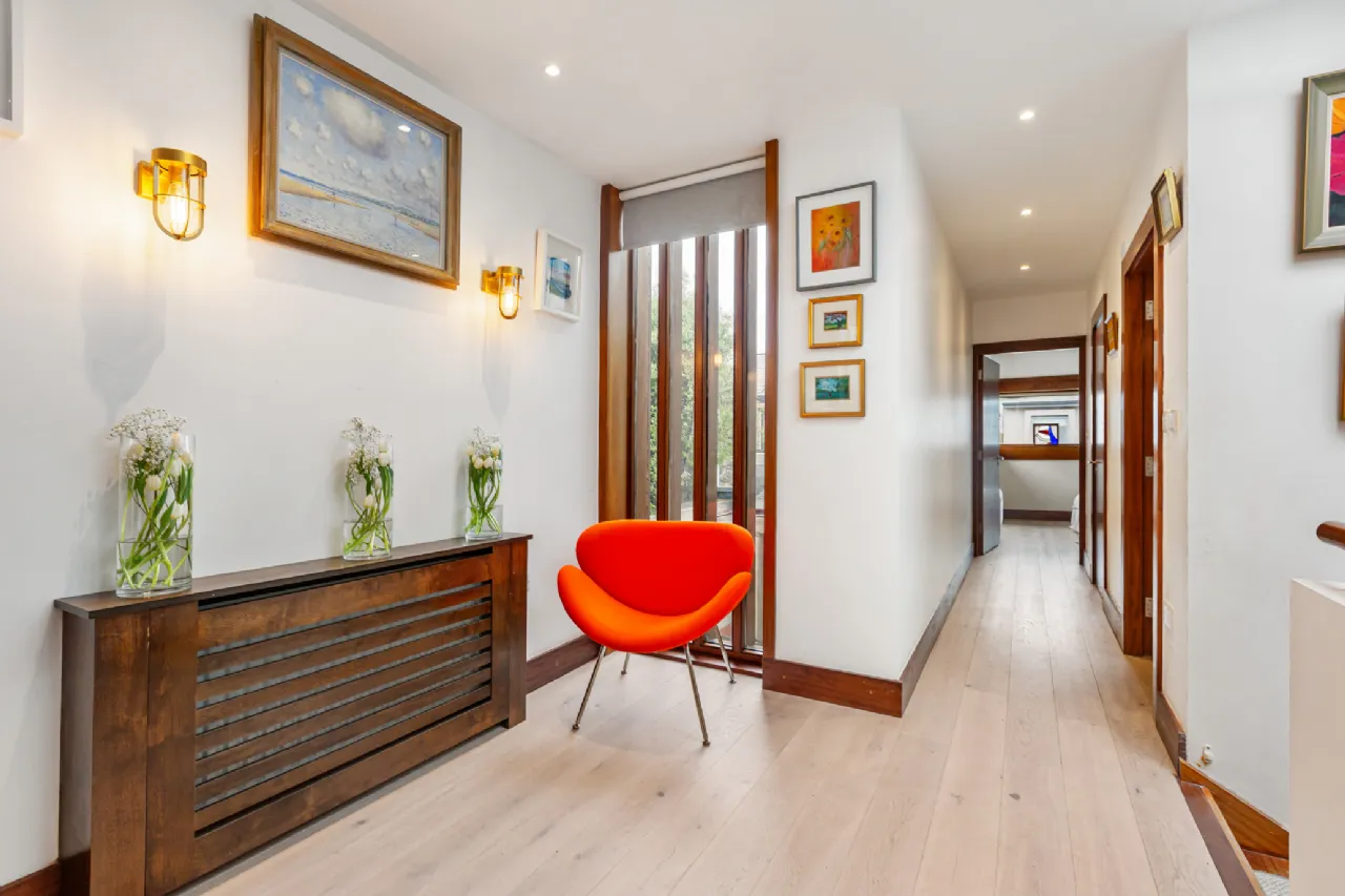 Photo of 44 Raglan Lane, Ballsbridge, Dublin 4, D04 Y7Y3