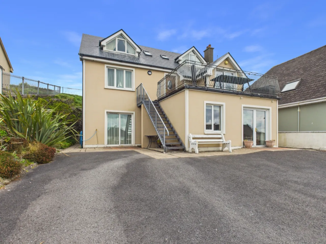 Photo of 3 Castlefield, Kilkee, Co. Clare, V15 DH24