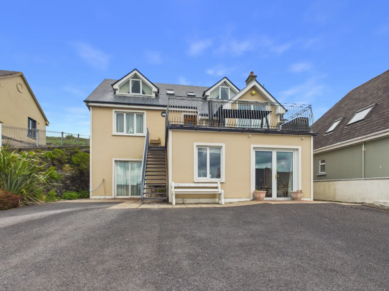 Photo of 3 Castlefield, Kilkee, Co. Clare, V15 DH24
