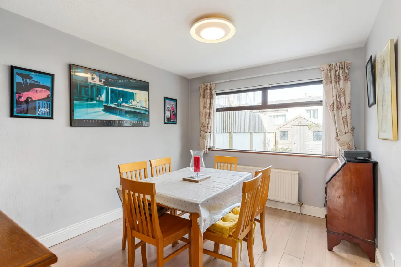 Photo of 10 Broadford Lawn, Ballinteer, Dublin 16, D16 A897