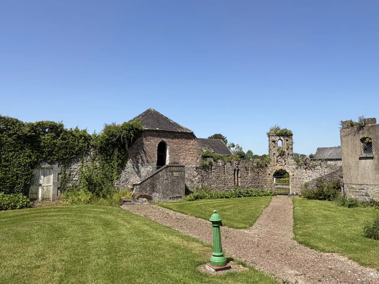 Photo of Emmel Castle, Emmel, Cloughjordan, Co. Tipperary
