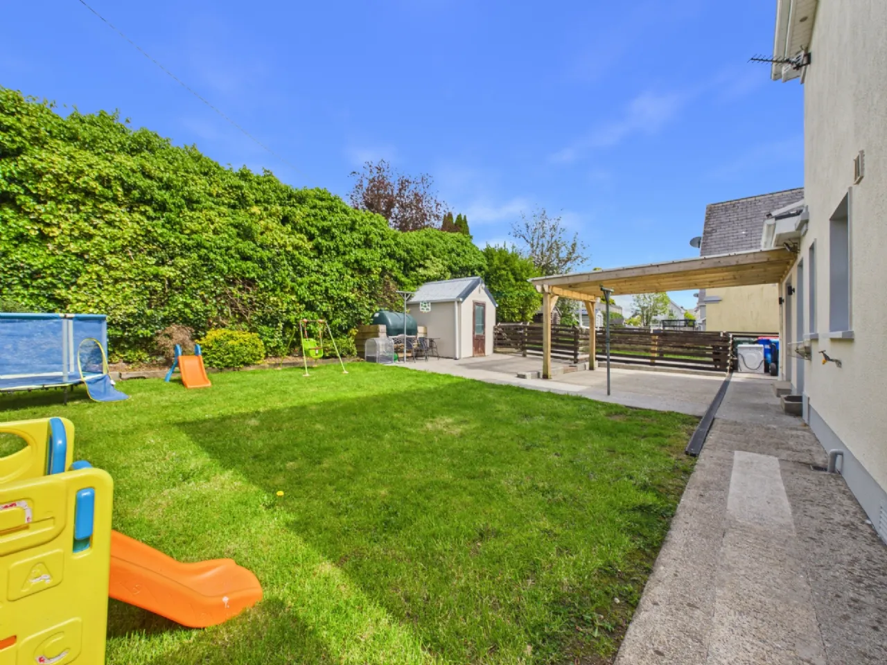 Photo of 1 Powerscourt, Tulla, Co Clare, V95 F409