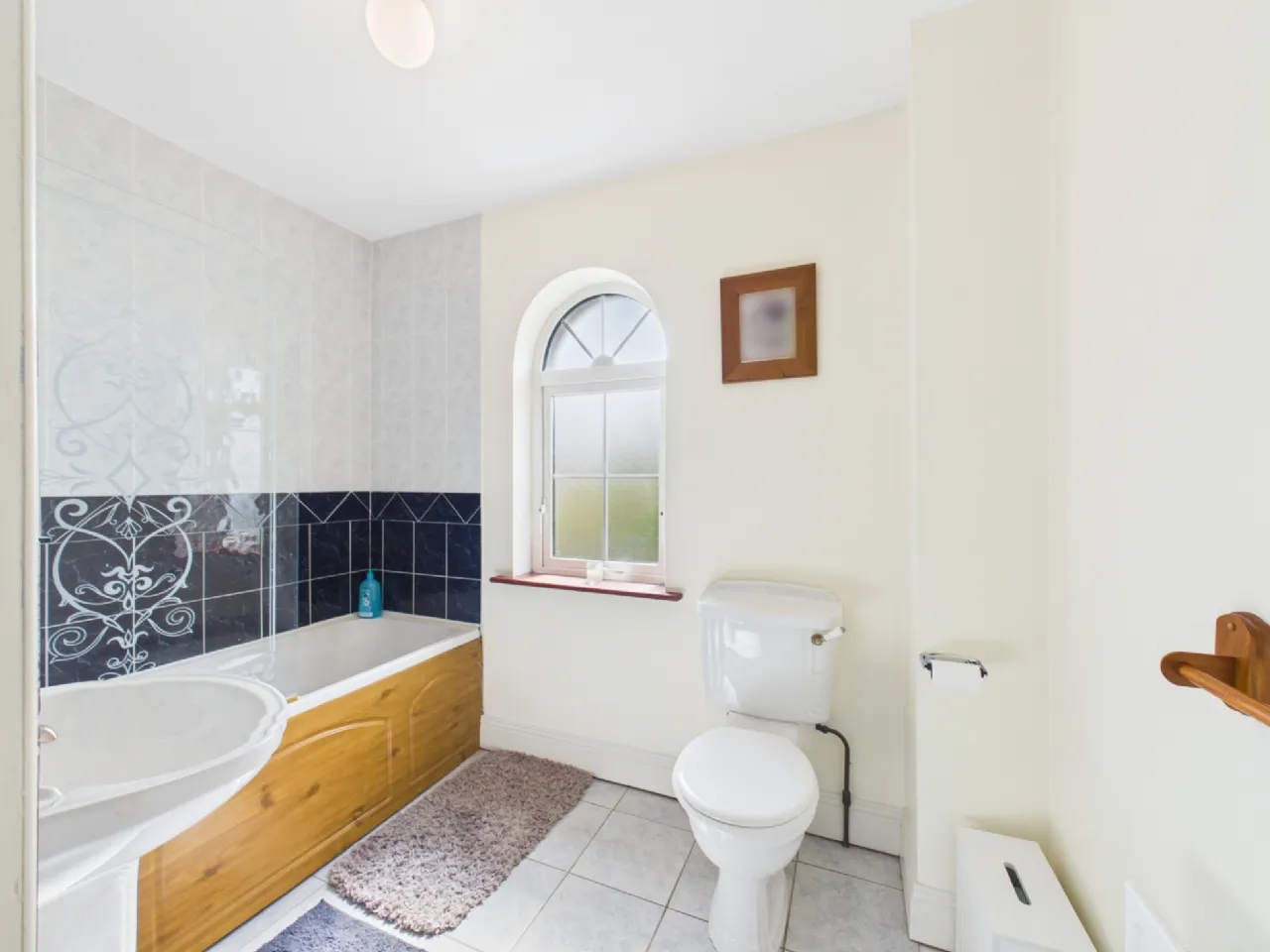 Photo of 1 Powerscourt, Tulla, Co Clare, V95 F409
