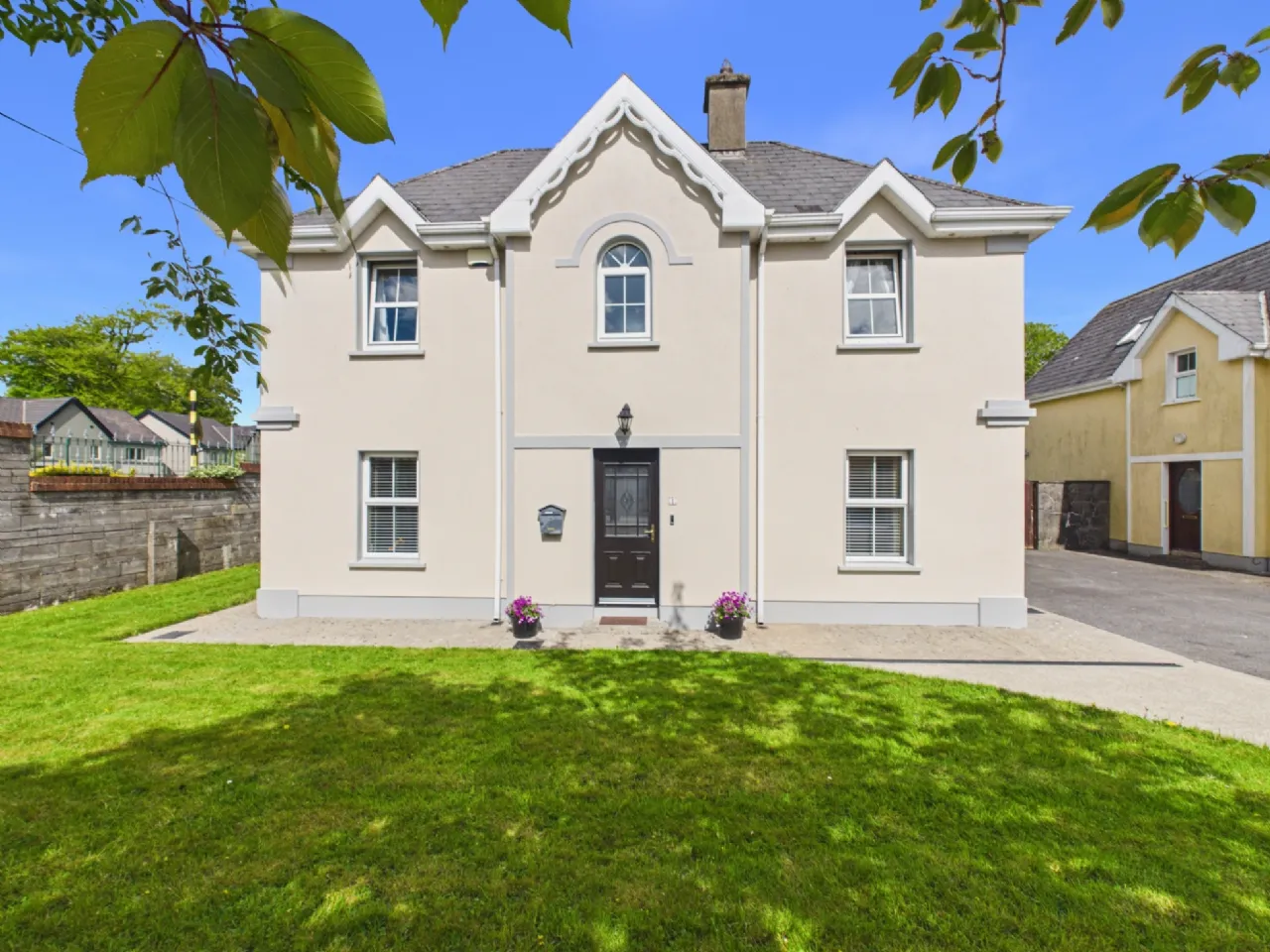 Photo of 1 Powerscourt, Tulla, Co Clare, V95 F409
