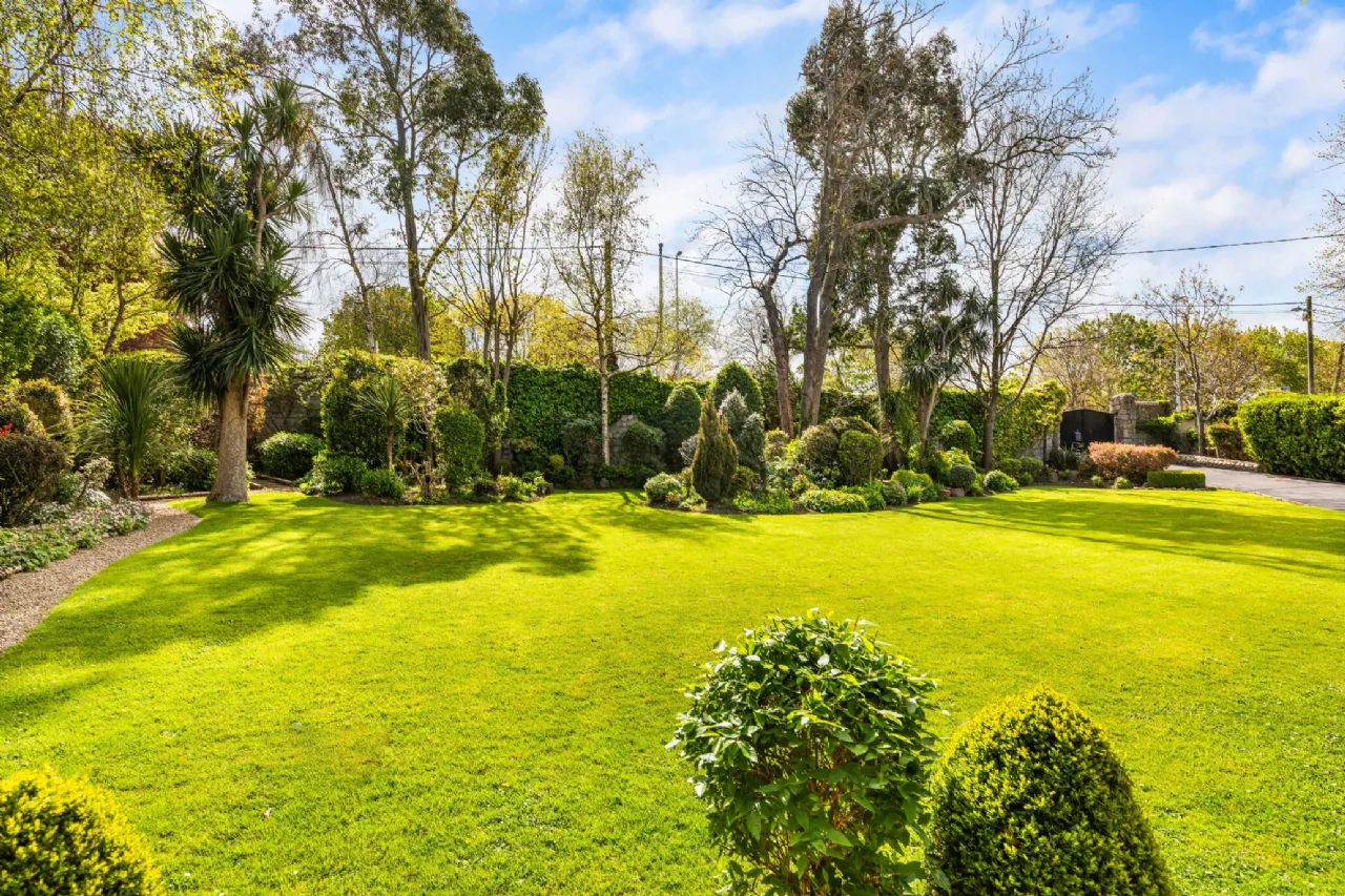 Photo of Castlemoyle, Leopardstown Road, Foxrock, Dublin 18, D18 K4H3