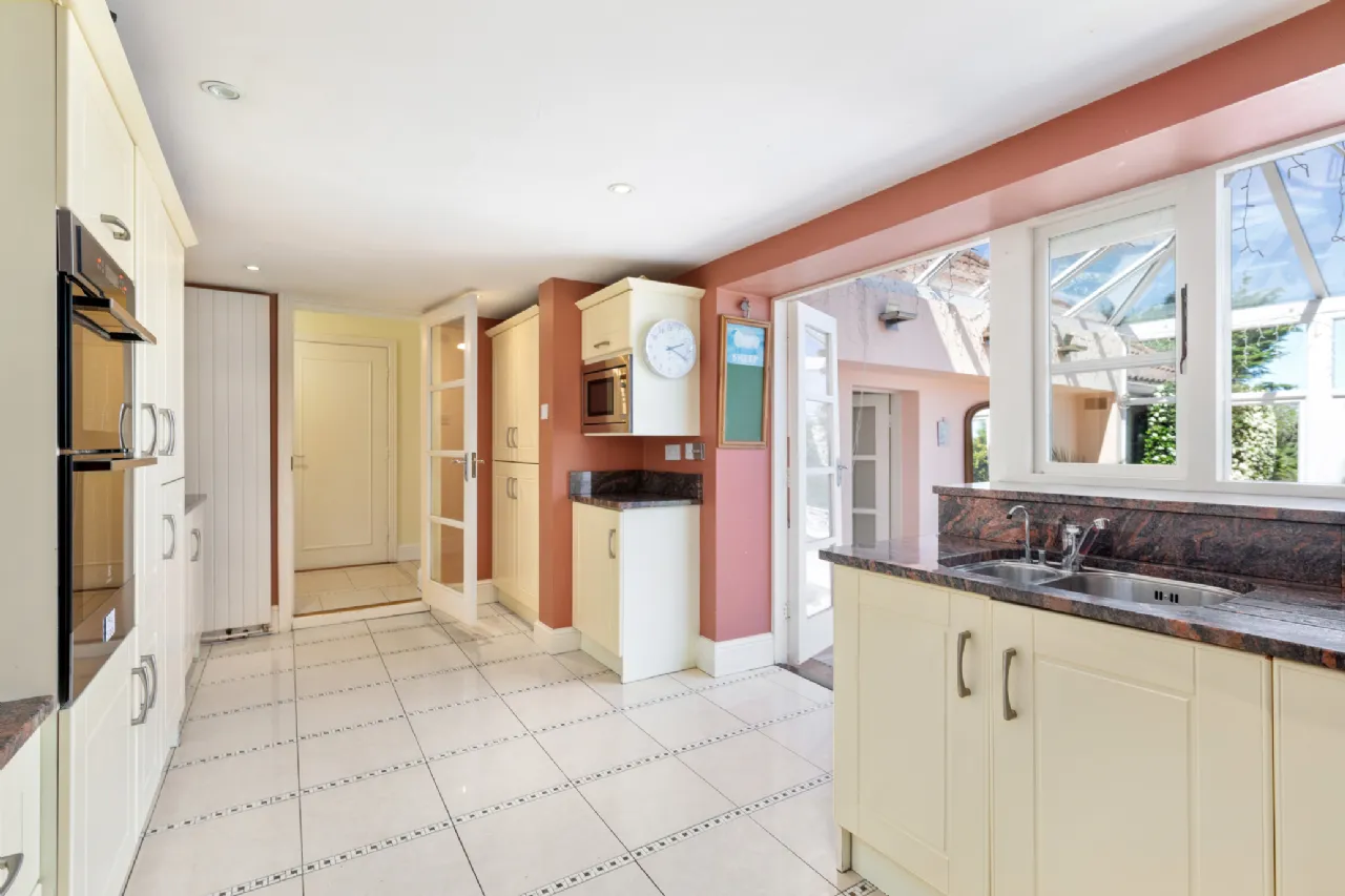 Photo of Stanmore, Stillorgan Rd, Foxrock, Dublin 18, D18 T9N4