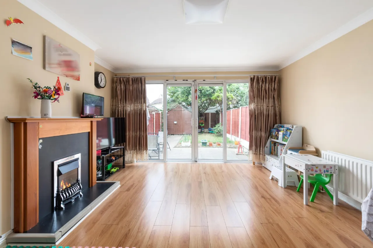 Photo of 33 Delhurst Terrace, Ongar, Dublin 15, D15A8H1