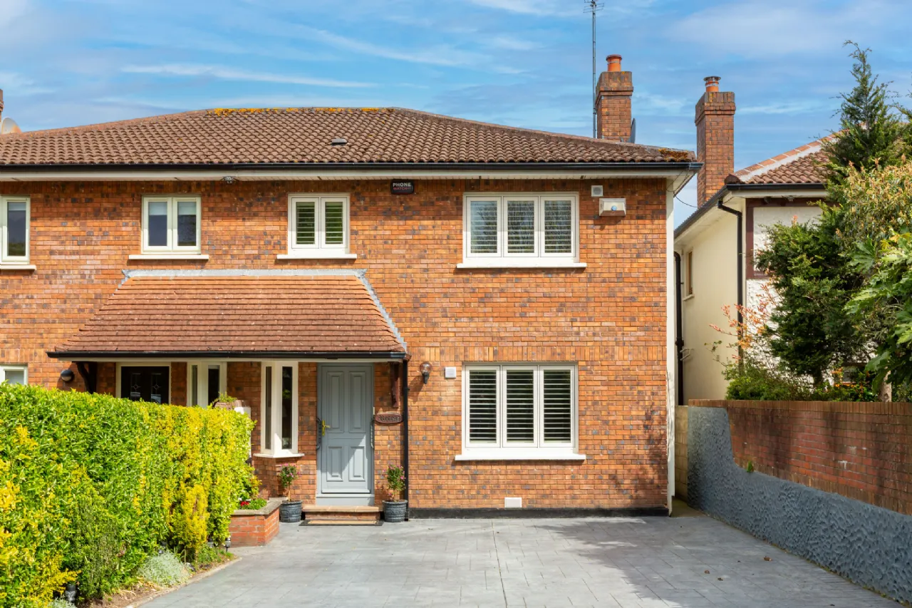 Photo of 13 Foxrock Crescent, Dublin 18, D18 E5C2