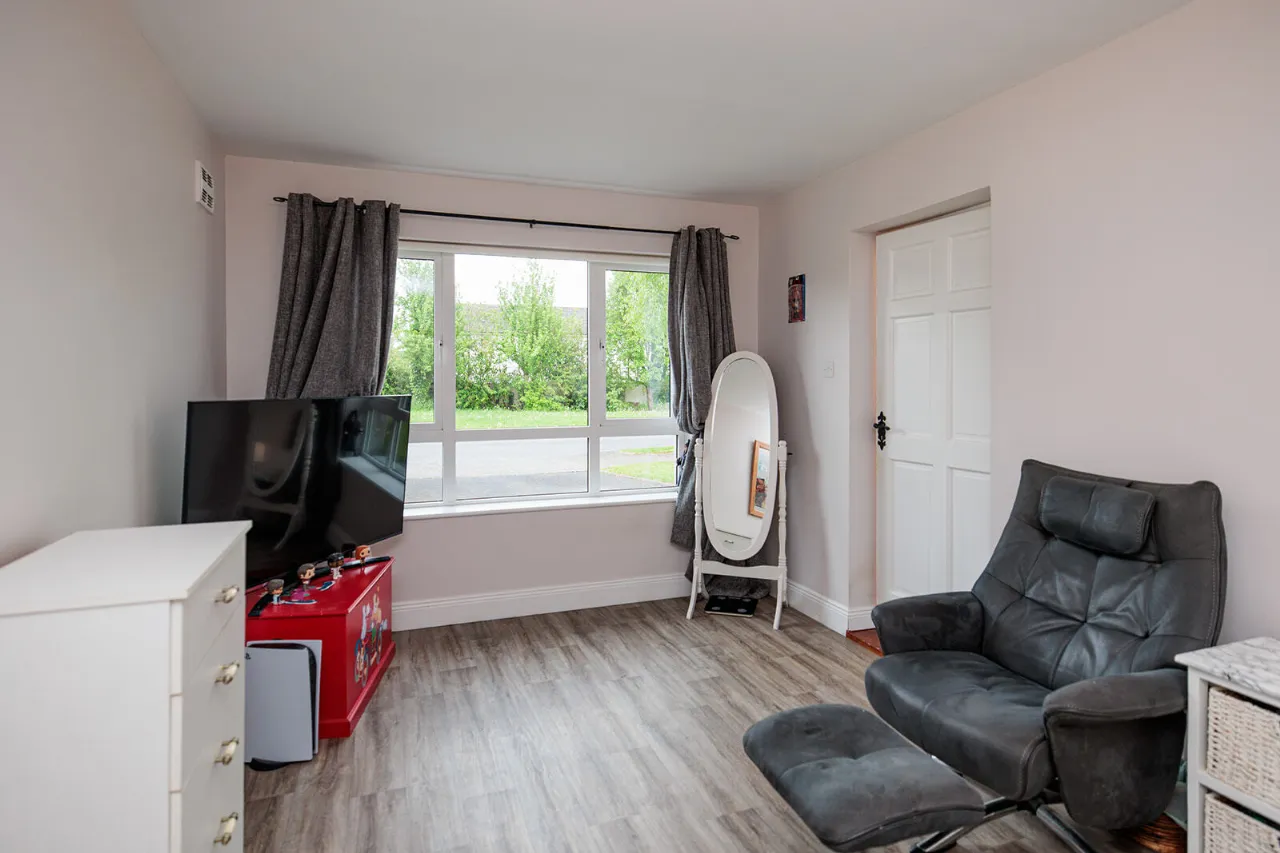 Photo of 37 Oaklawns, Paulstown, Kilkenny, R95 C866