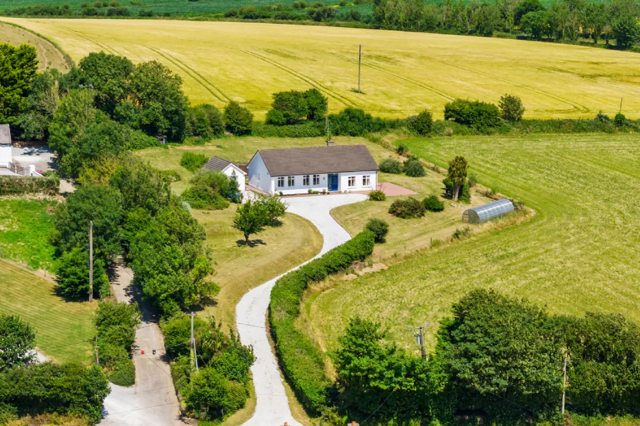 Photo of Ballyhimikin House, Garryvoe, Co. Cork, P25 FW18
