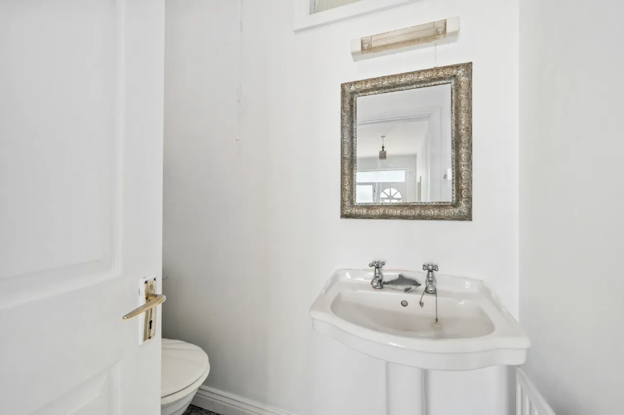 Photo of Ballyhimikin House, Garryvoe, Co. Cork, P25 FW18