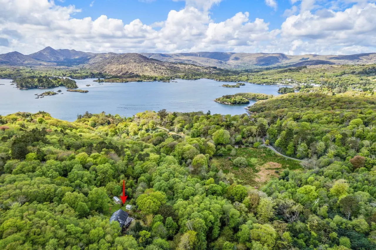 Photo of Woodland Retreat, Dromgarriff, Glengarriff, Co Cork, P75 VH48