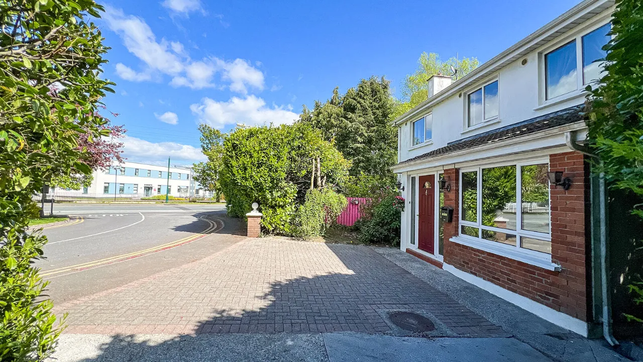 Photo of 1 Clarnwood, Freshford Road, Kilkenny, R95 HYW2