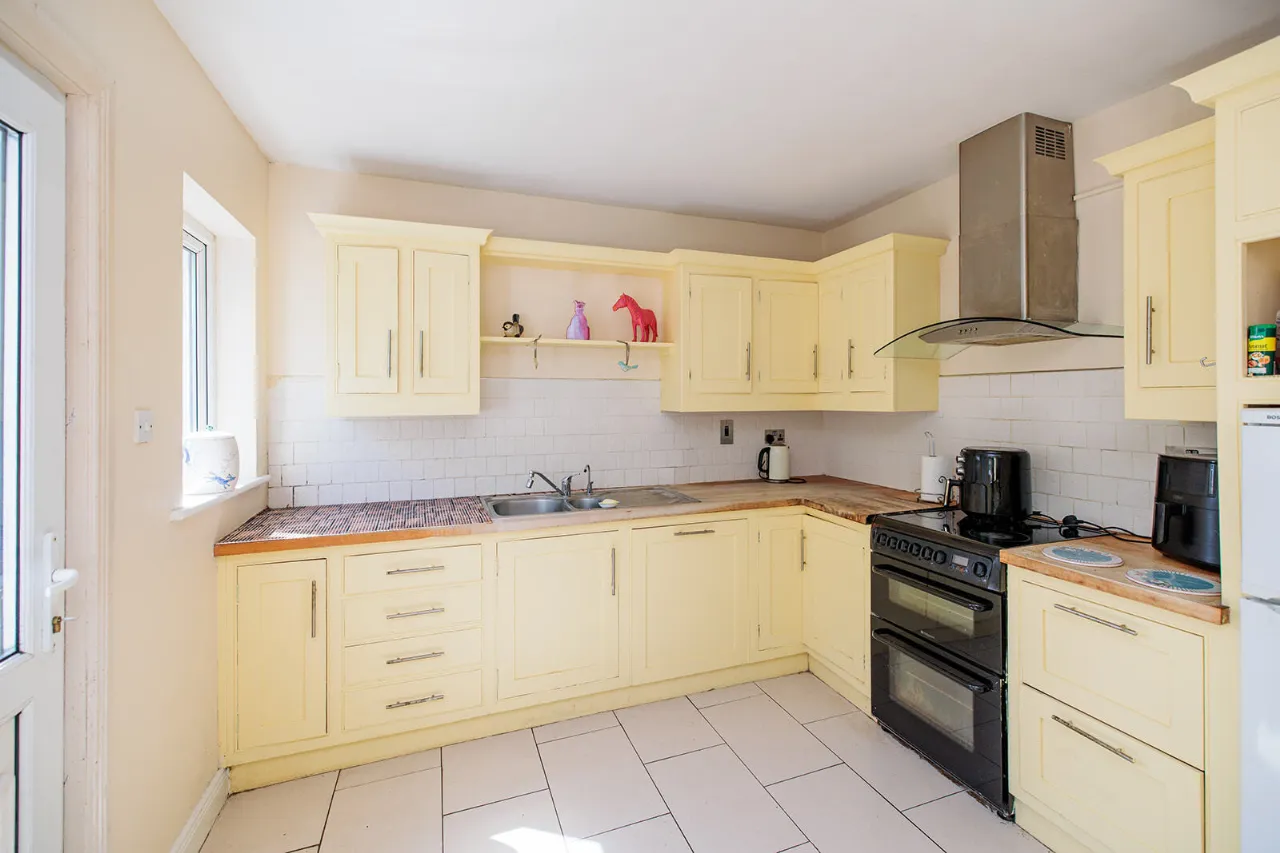 Photo of 1 Clarnwood, Freshford Road, Kilkenny, R95 HYW2