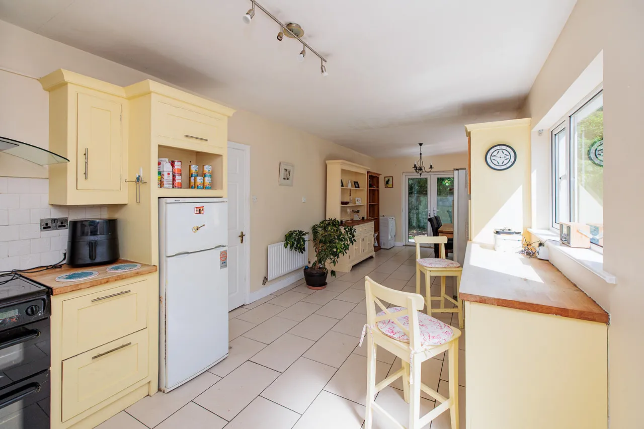 Photo of 1 Clarnwood, Freshford Road, Kilkenny, R95 HYW2