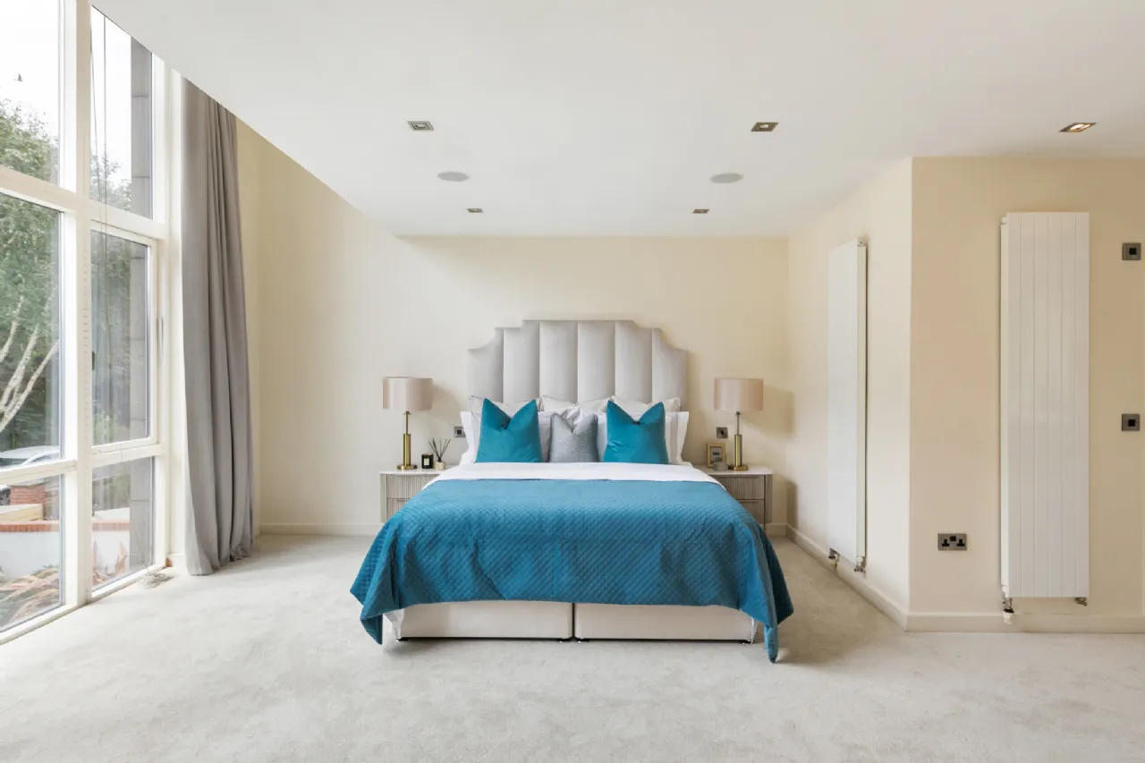 Photo of 1 Longwood, Wynnsward Park, Clonskeagh, Dublin 14, D14 V9H3