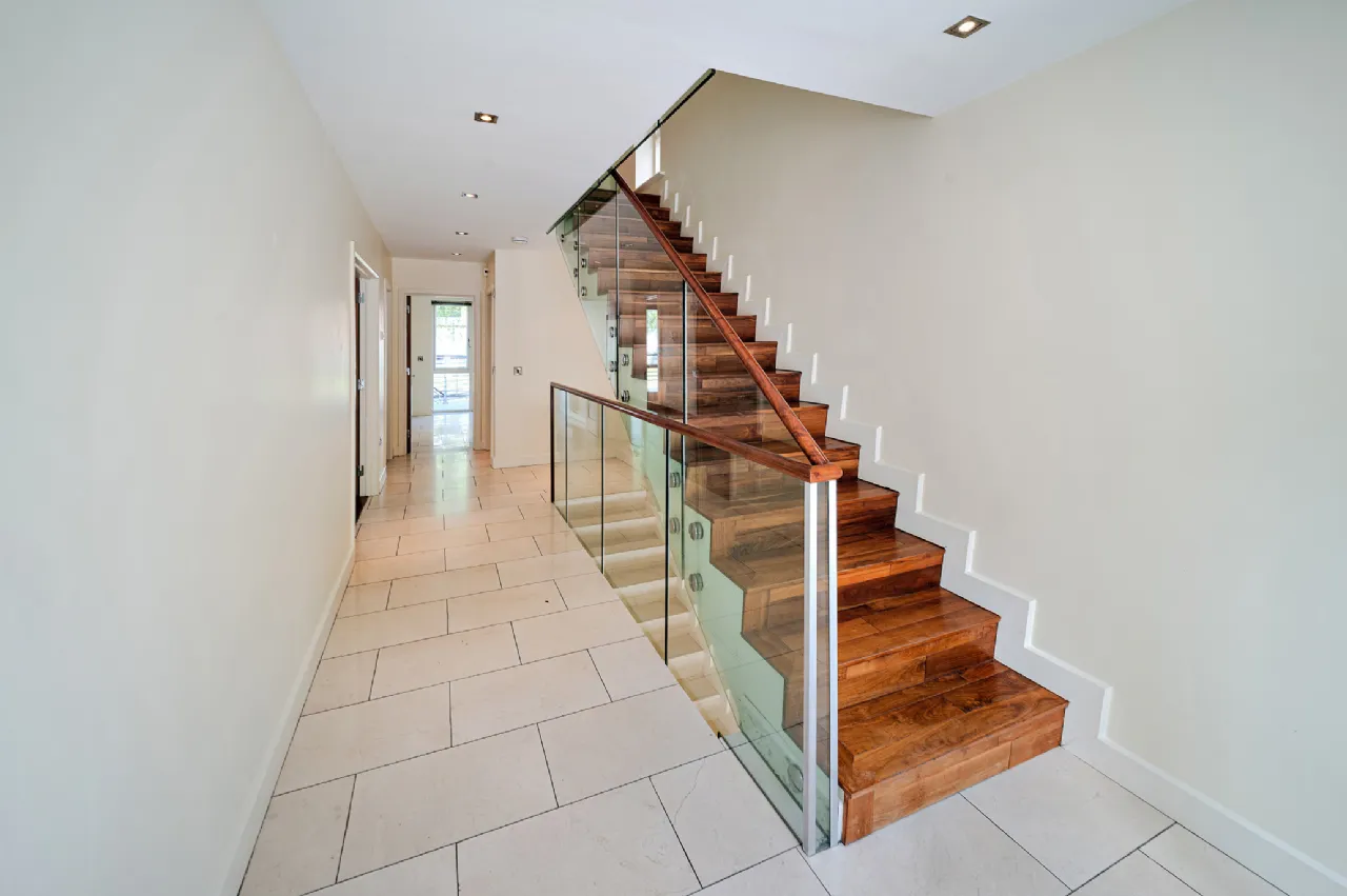 Photo of 1 Longwood, Wynnsward Park, Clonskeagh, Dublin 14, D14 V9H3