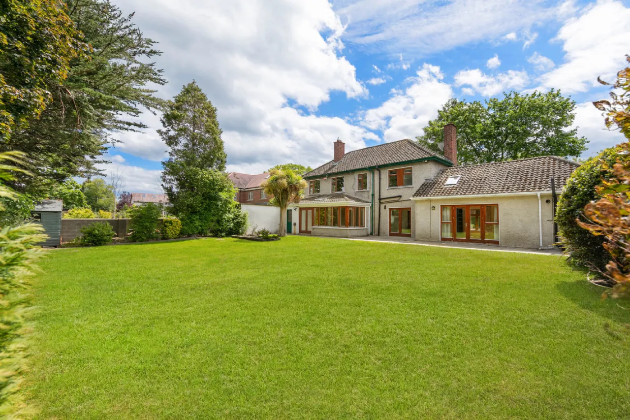 Photo of 12 Maple Road, Clonskeagh, Dublin 14, D14 F2W9