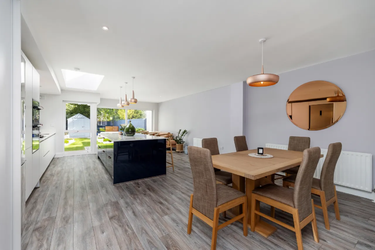 Photo of 1 Del Val Court, Sutton, Dublin 13, D13 X6P2