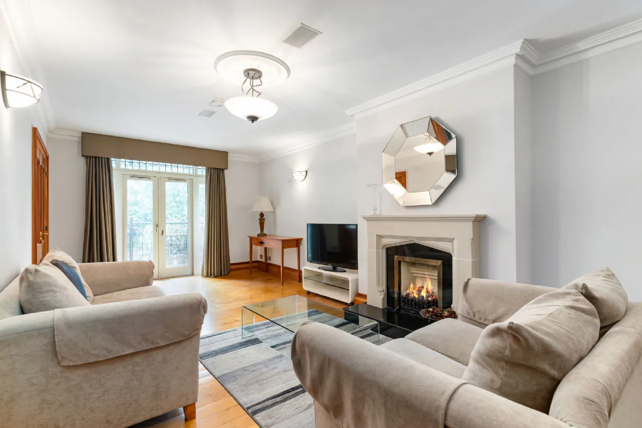 Photo of Apartment 8, Linden, 31-33 Merrion Road, Ballsbridge, Dublin 4, D04 NW28