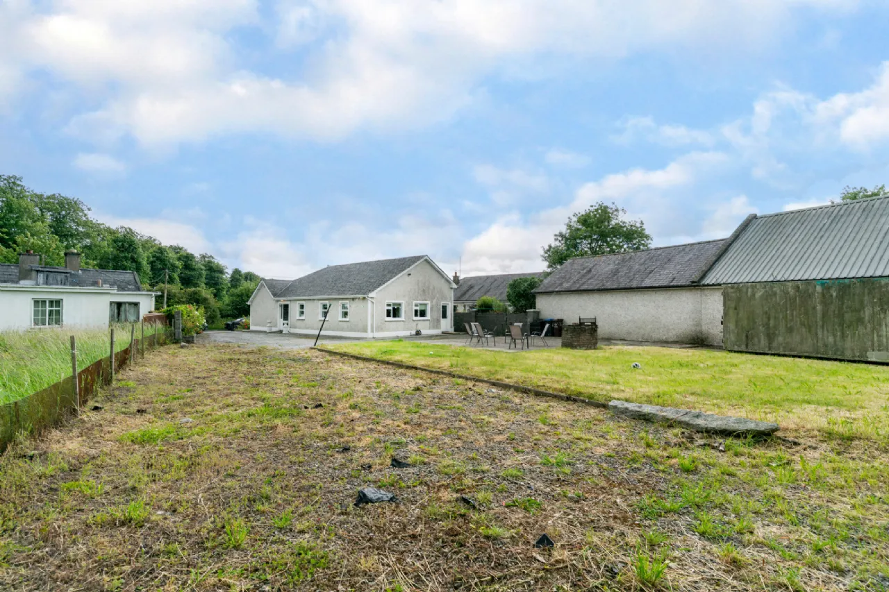 Photo of 120 Woodlands, Castledermot, Co. Kildare, R14 A066
