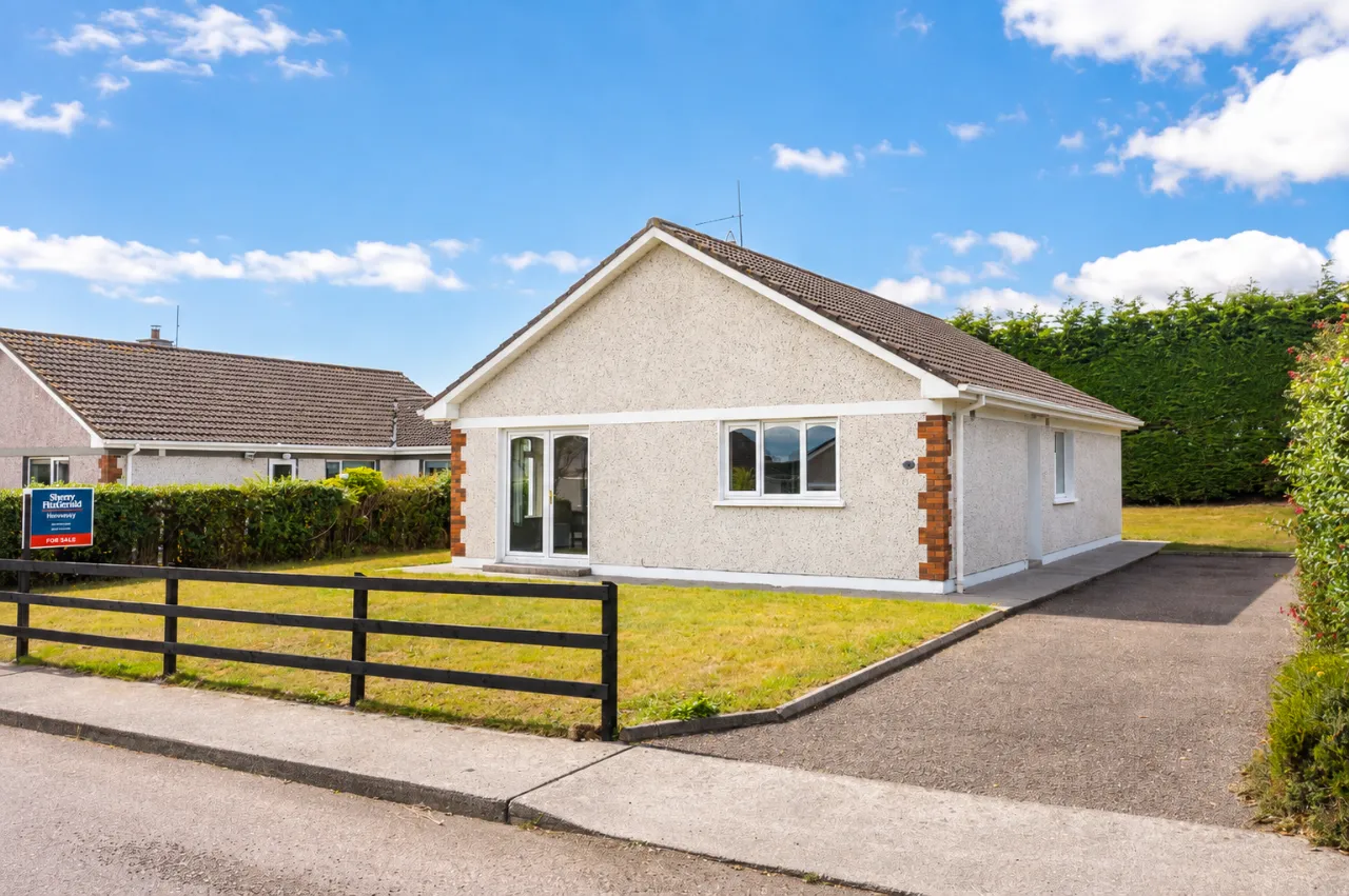 Photo of 40 Summerdale Lawn, Ballyclamasy, Youghal, Co Cork., P36 F802