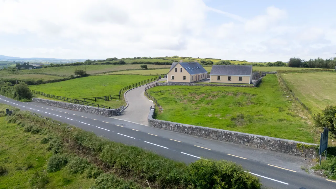Photo of Fantor House, Carroweragh, Kilshanny, Co. Clare., V95 D8P3