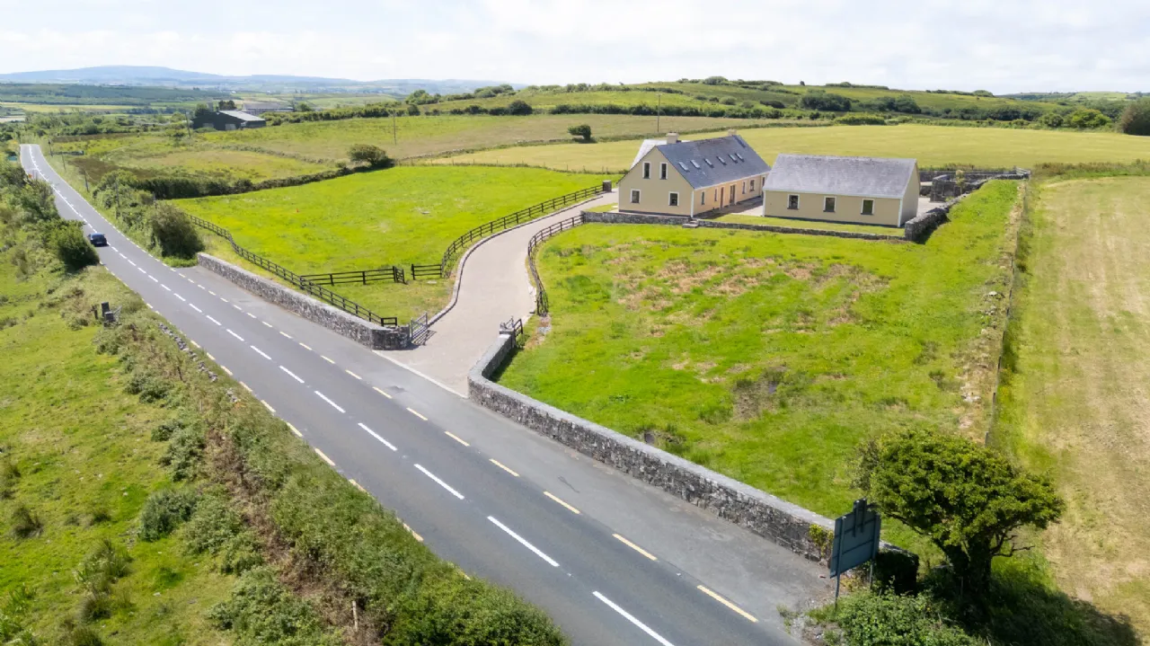 Photo of Fantor House, Carroweragh, Kilshanny, Co. Clare., V95 D8P3