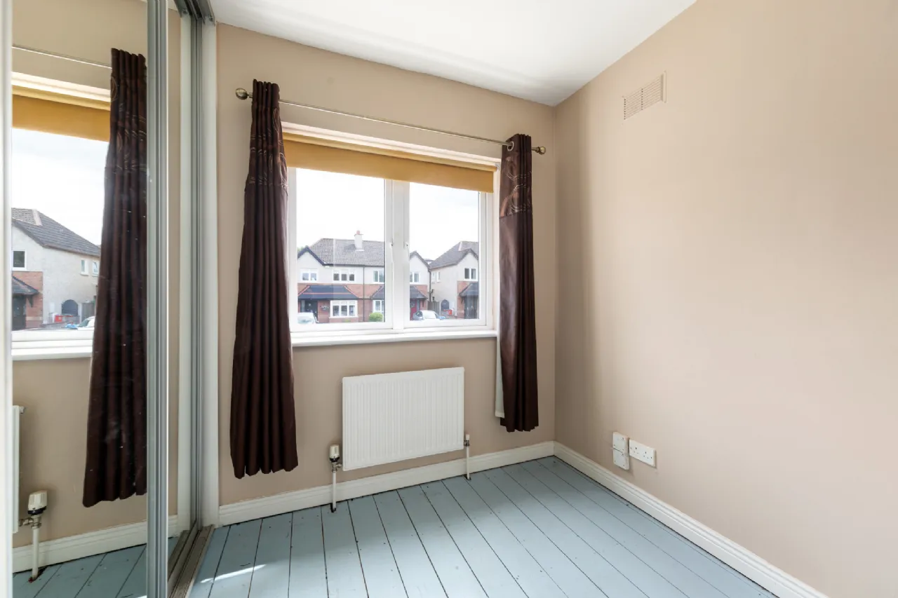 Photo of 8 Ellensborough Grove, Kiltipper, Dublin 24, D24 Y8H4