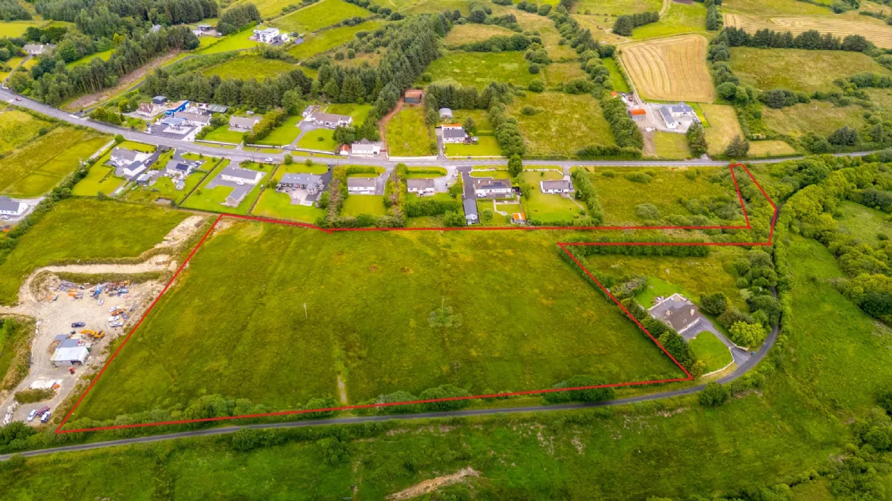 Photo of Land on Bealcragga Road, Folio CE24159F, Connolly, Ennis, Co. Clare.