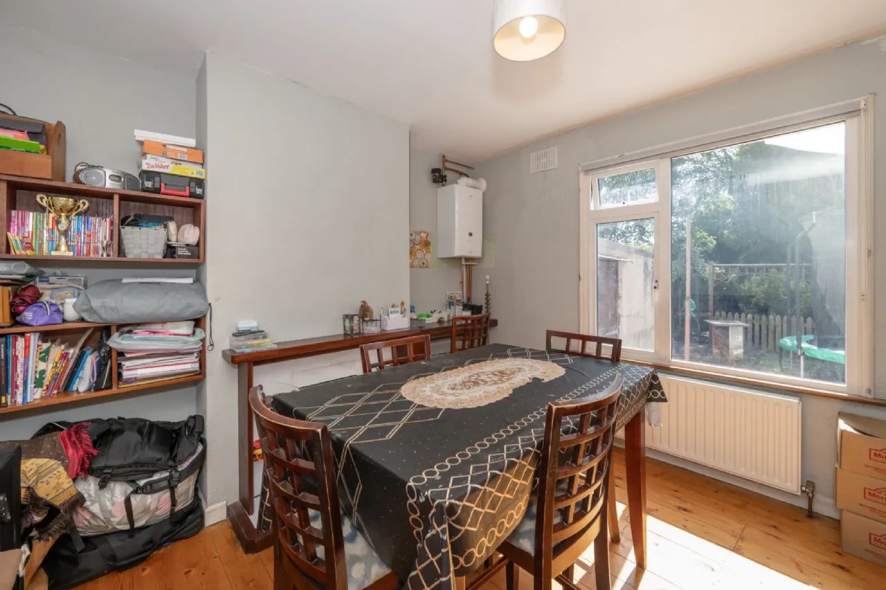 Photo of 101 Earlwood Estate, The Lough, Cork, T12 K6W6