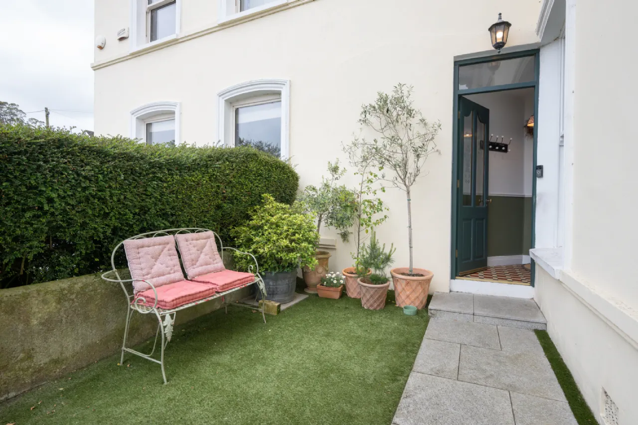 Photo of 2 Hollymount, Lee Road, Cork, T23 RWV4