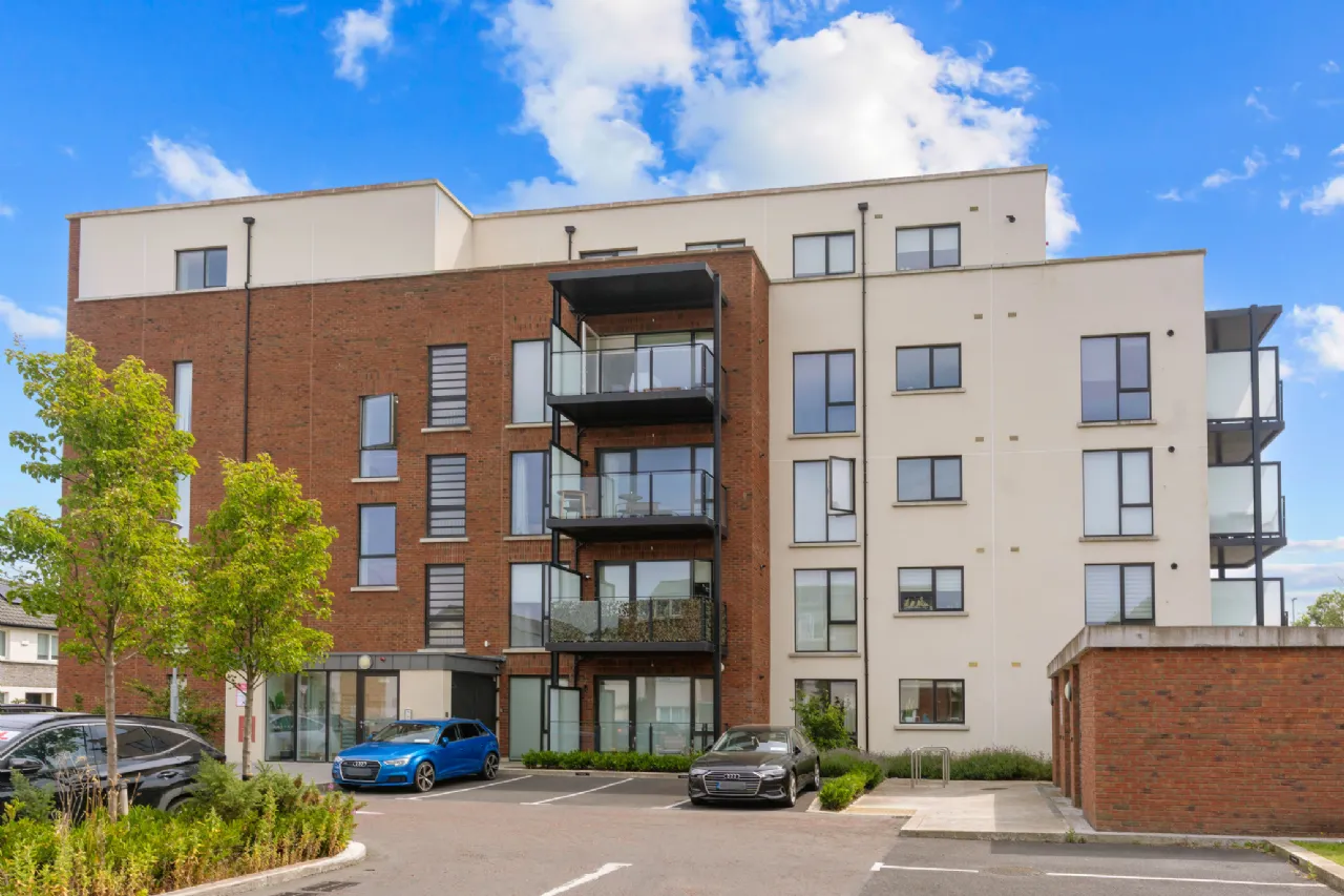 Photo of 22 Oak Hall, Larkfield View, Leopardstown, Dublin 18, D18 KXV1