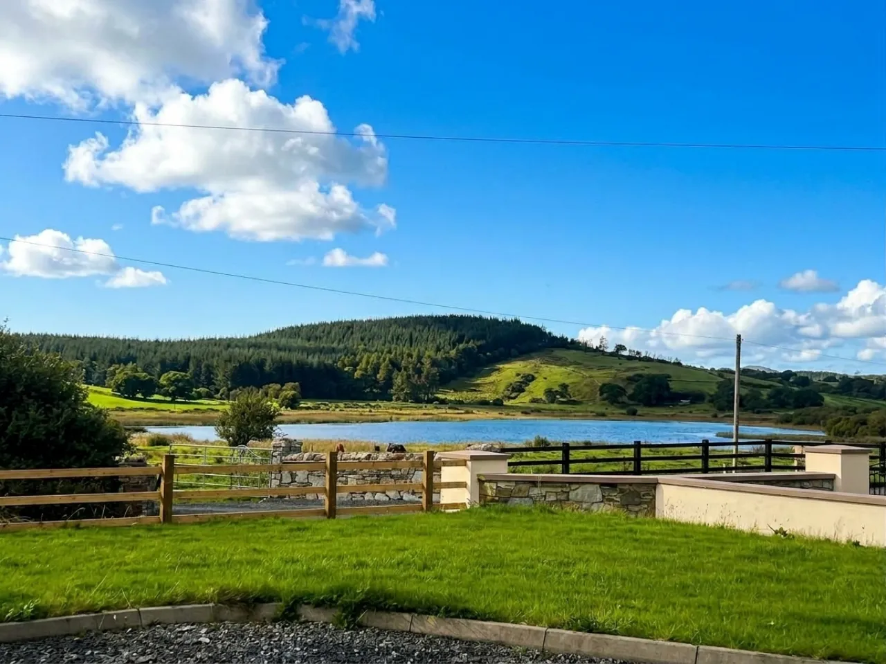 Photo of Bullaunmeneen, Islandeady, Westport, Co. Mayo, F28 X381