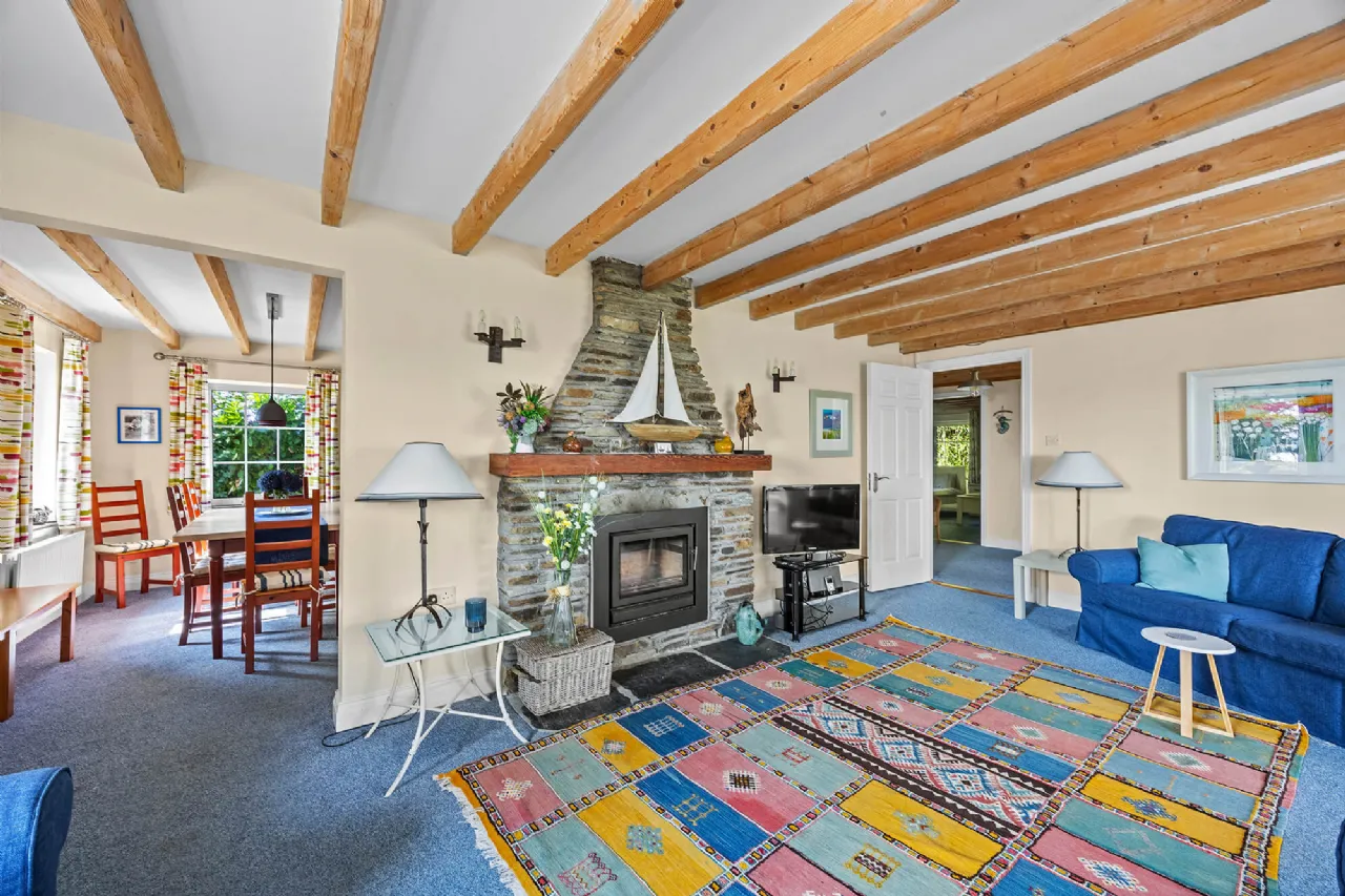 Photo of Whispering Pines, Reenacappul, Ahakista, Durrus, Co Cork, P75 NH21