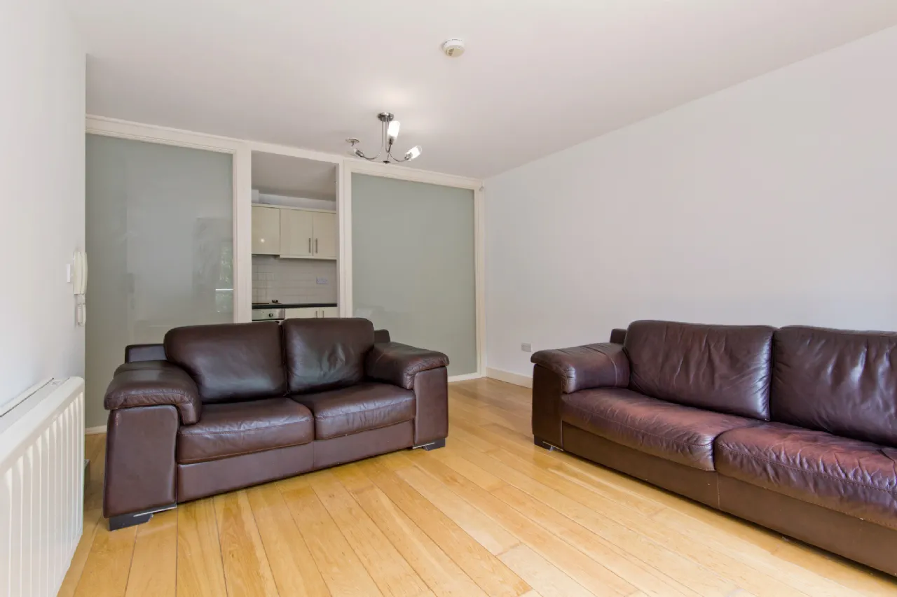 Photo of 35 Hyde Square, South Circular Road, Kilmainham, Dublin 8, D08 TY00