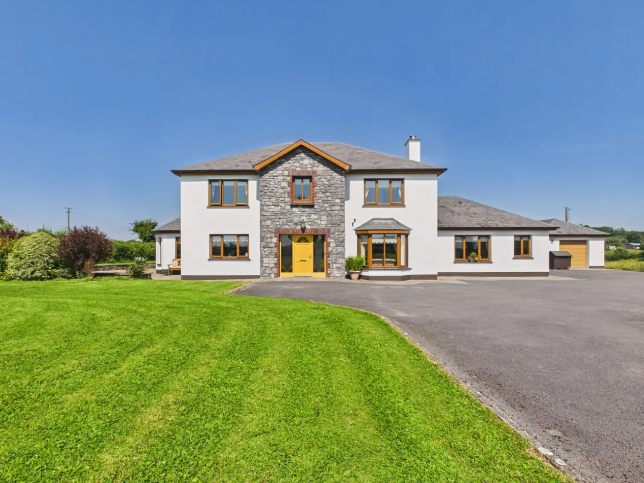 Photo of Ballyveskil, Tiermaclane, Ennis, Co. Clare., V95 PPW4