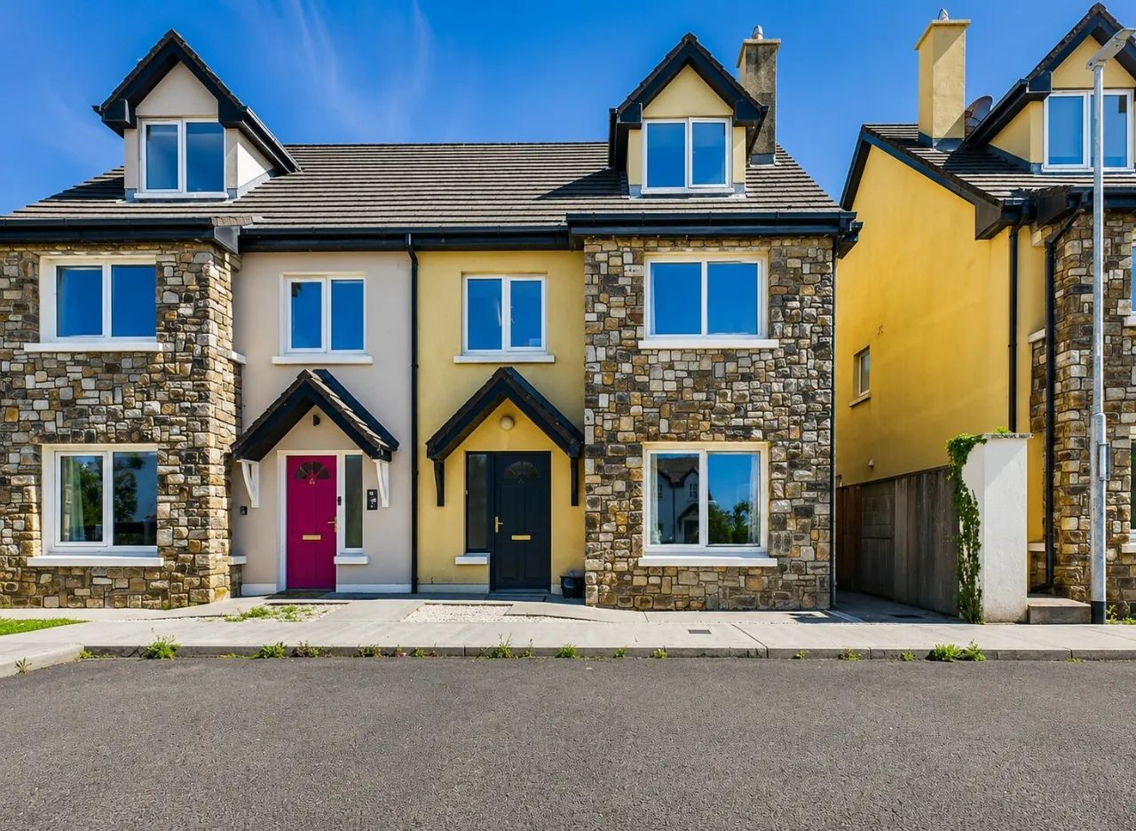 Photo of 53 Inis Clair, Kildysart Road, Clarecastle, Co Clare, V95 XTR6