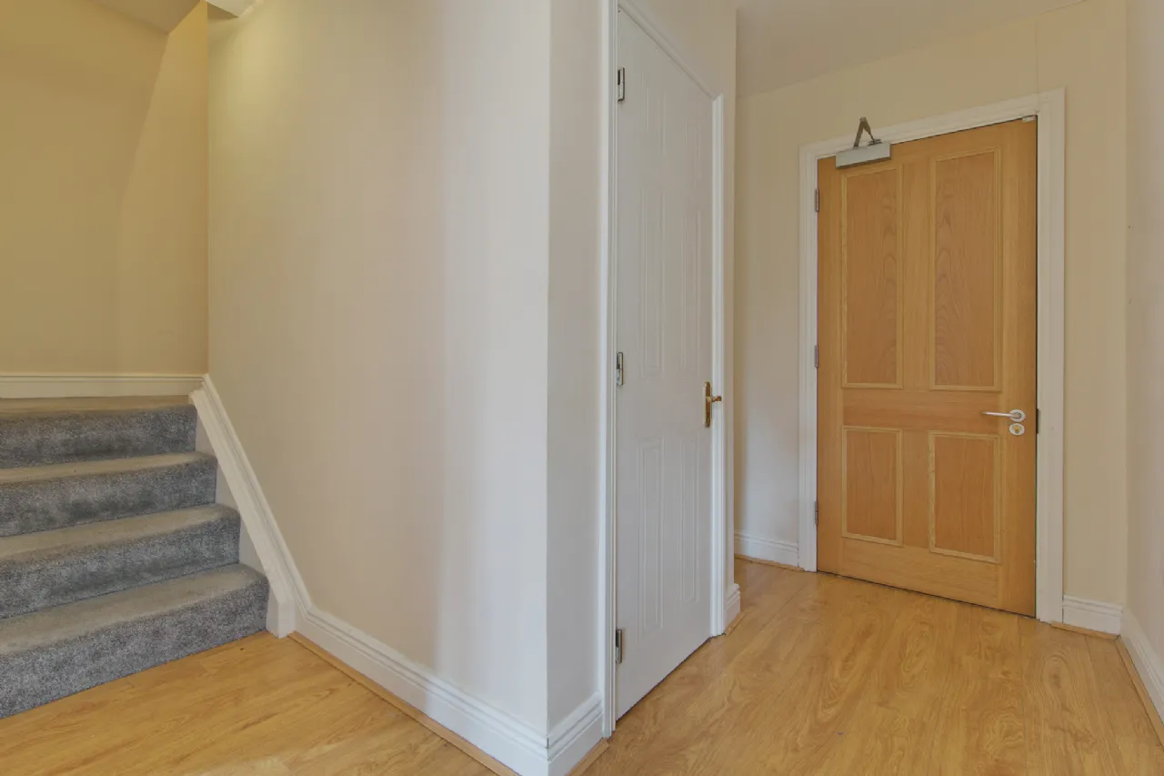 Photo of Apt 8, Block 3, Steevens Gate, 126/127 Steeven's Gate Apartments, James's Street, Dublin 8, D08 X857