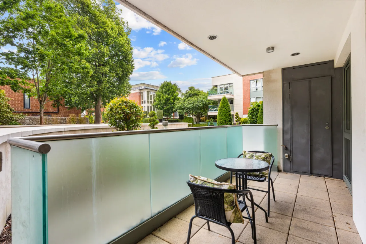 Photo of 1 Shrewsbury Square, Sandymount Avenue, Ballsbridge, Dublin 4, D04 HF29