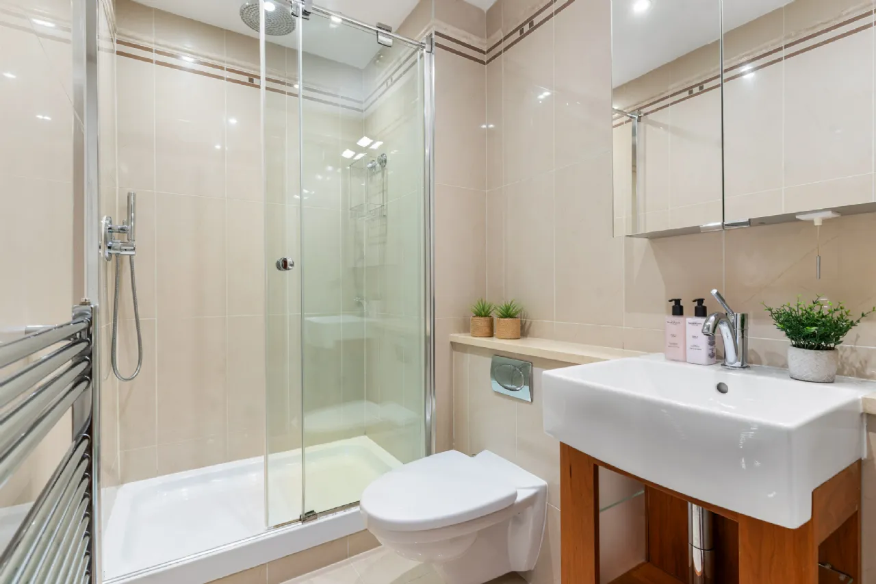 Photo of 1 Shrewsbury Square, Sandymount Avenue, Ballsbridge, Dublin 4, D04 HF29