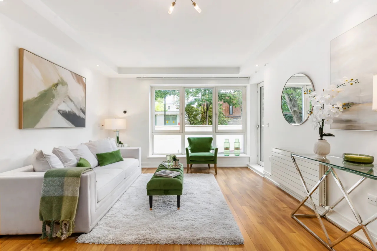 Photo of 1 Shrewsbury Square, Sandymount Avenue, Ballsbridge, Dublin 4, D04 HF29