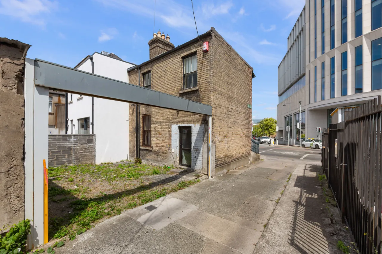 Photo of 13 Lower Grand Canal Street, Dublin 2, D02 T268