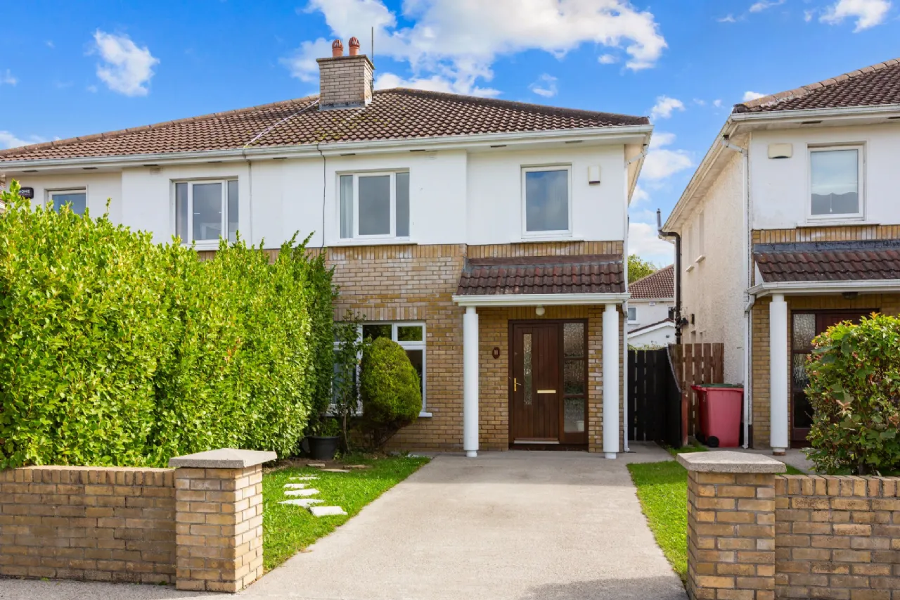 Photo of 11 Woodstown Lane, Woodstown Village, Knocklyon, Dublin 16, D16KP62