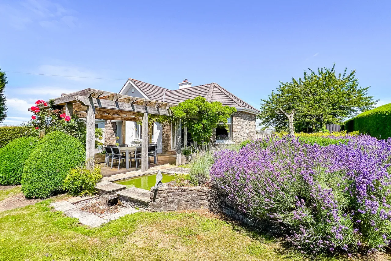 Photo of The Farside, Station Road, Thomastown, Co Kilkenny, R95 F8E8